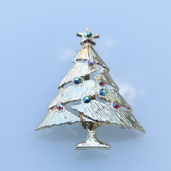 Gold Christmas Tree Pin Brooch with Green & Red Aurora Borealis Crystals - Picture 6 of 14